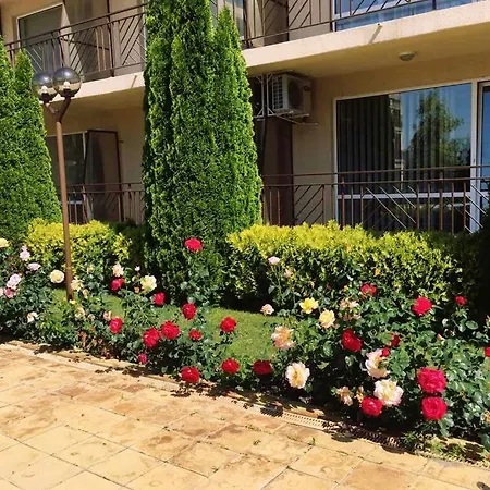 Апартамент Апартаменты MET в Fort Noks Golf Club