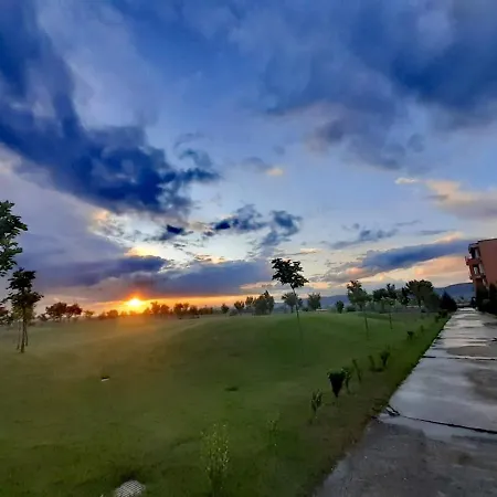 Апартамент Апартаменты MET в Fort Noks Golf Club